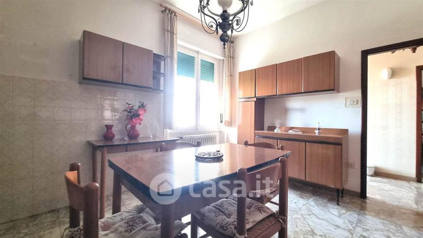 Appartamento in Via Susa 8 — foto 8 di 33
