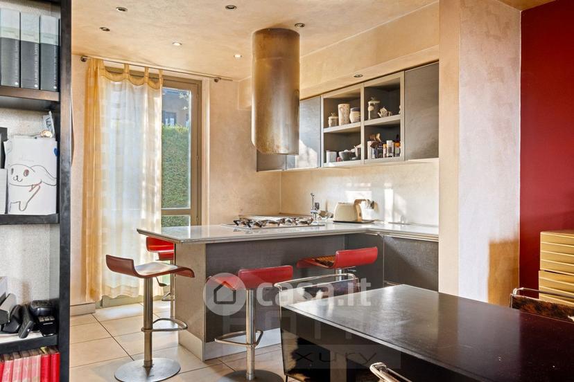 Villa in Via Grigioni 44 — foto 10 di 28