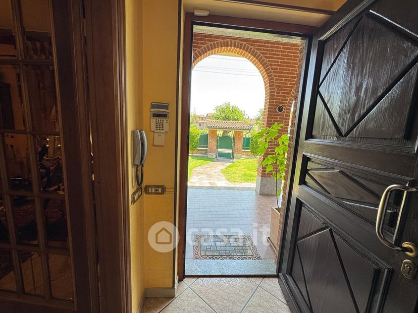 Villa in Via Vecchia di Pozzolo — foto 33 di 36