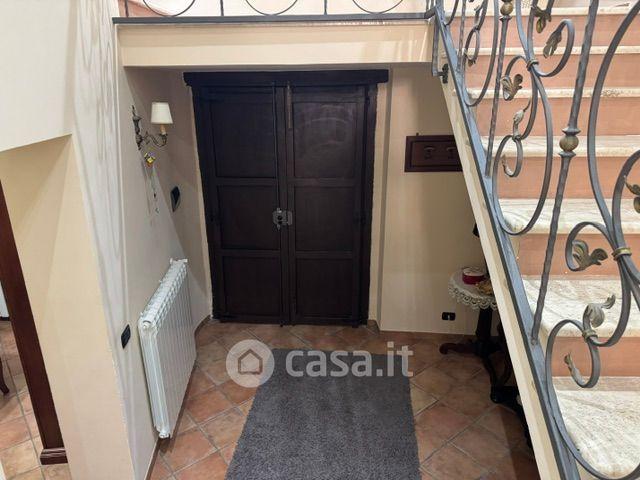 Appartamento in Corso Lucilio 32 — foto 12 di 59