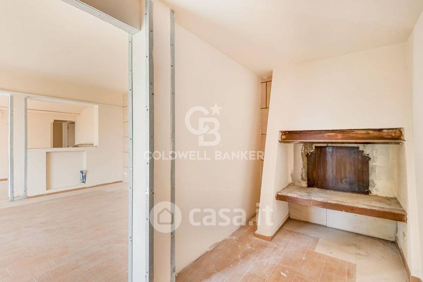 Villa in Via Volturno — foto 8 di 23