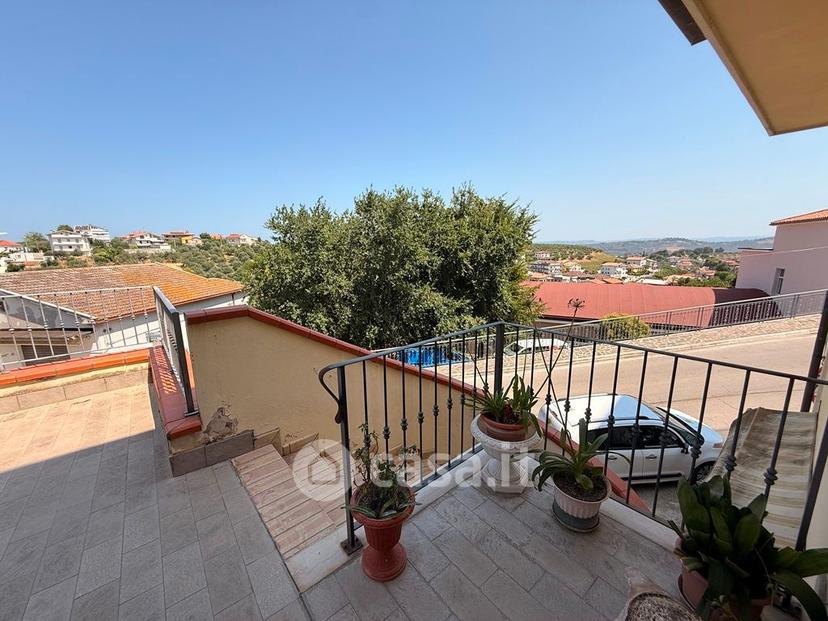 Appartamento in Via Massimo d'Antona 19 — foto 15 di 65