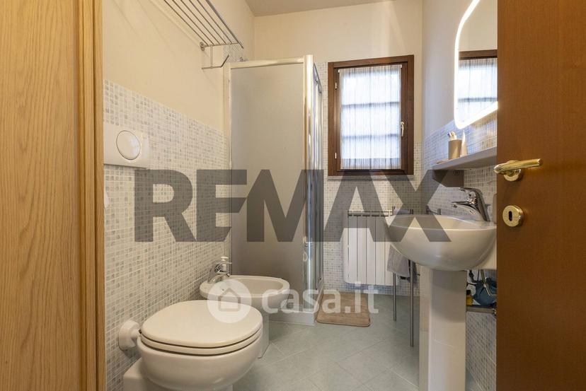 Bilocale in Via Lago Maggiore 4 — foto 14 di 25