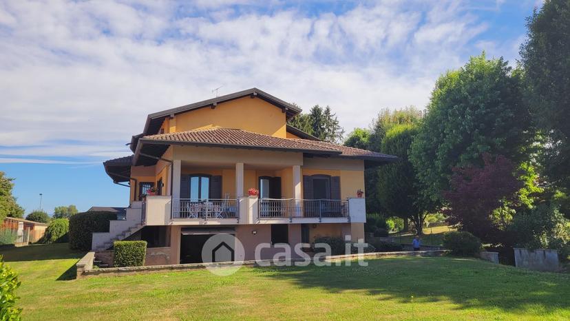 Villa in Via Fratelli Bandiera — foto 37 di 84