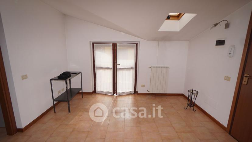Trilocale in Via Cernaia 34 — foto 4 di 16