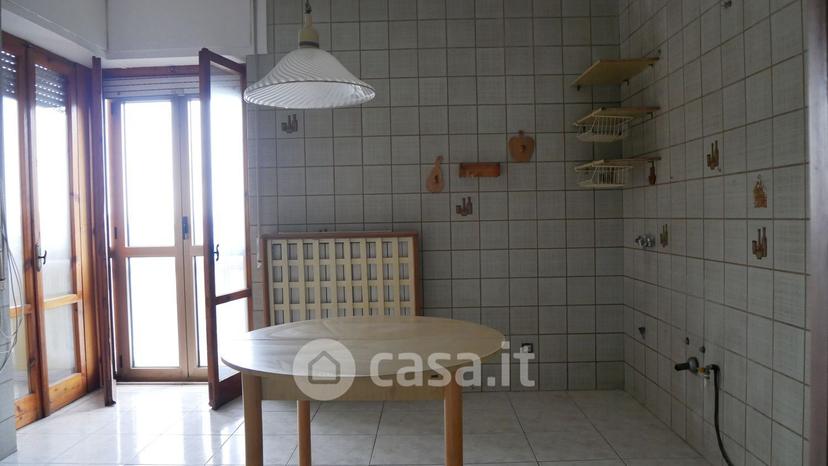 Trilocale in Via Taverna Campanile 70 — foto 7 di 38