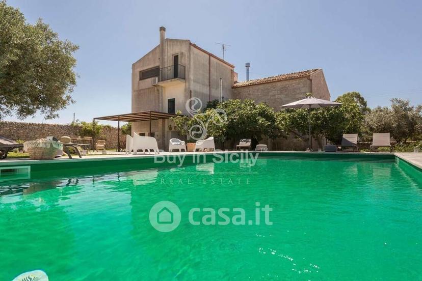 Villa in Sp60 2 — foto 20 di 36