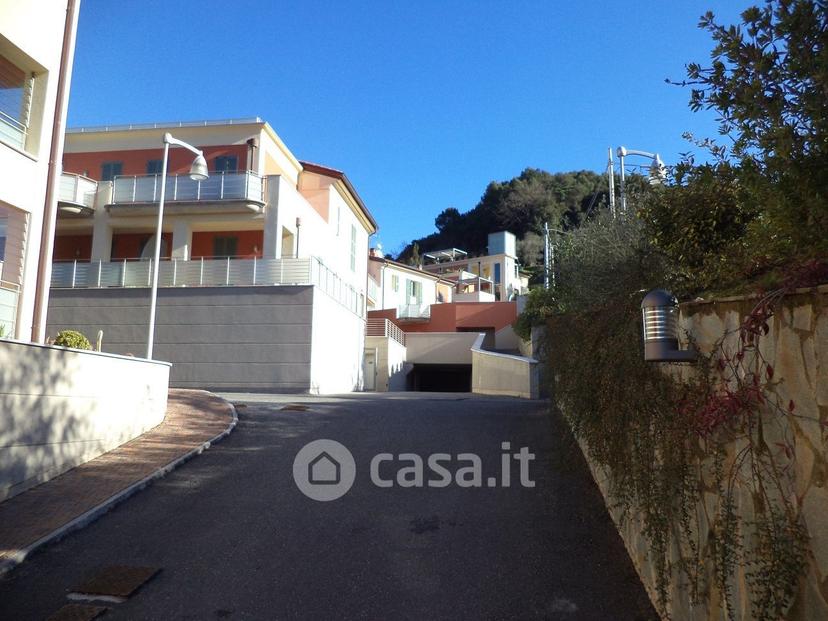 Trilocale in Via Pio Ferro — foto 22 di 28
