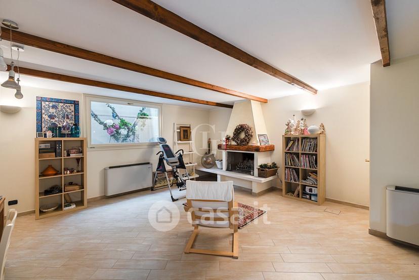 Villa in Via Sirmione 1 — foto 15 di 33