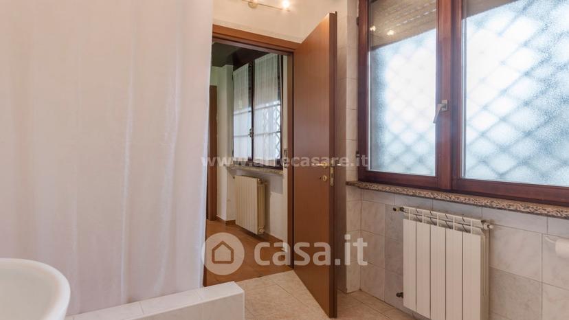 Bilocale in Via Alberone 7 — foto 10 di 11