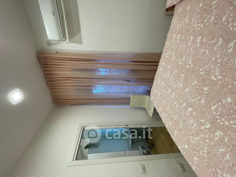 Bilocale in Via Girolamo Santacroce 40 — foto 5 di 20