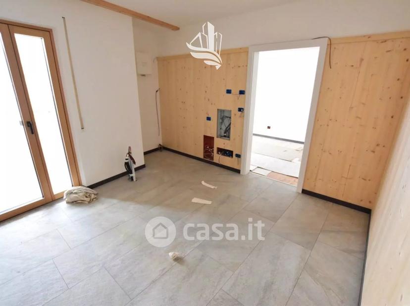Bilocale in Via Valle Aurina — foto 2 di 8