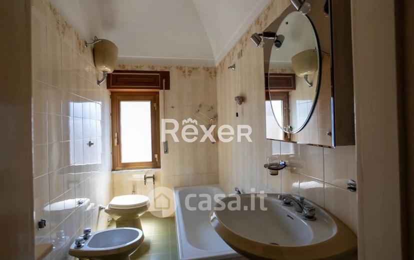 Quadrilocale in Piazza Caduti 8 — foto 9 di 27