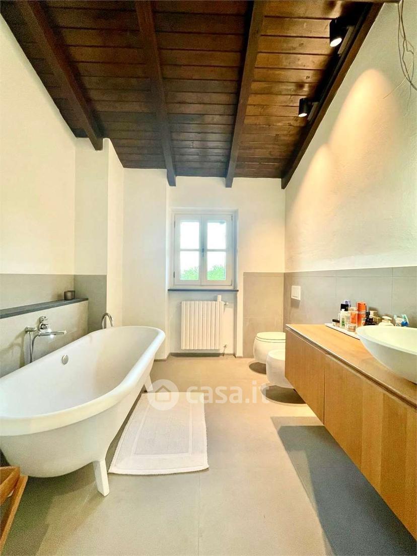 Villa in Via Giosuè Carducci 33 — foto 14 di 29