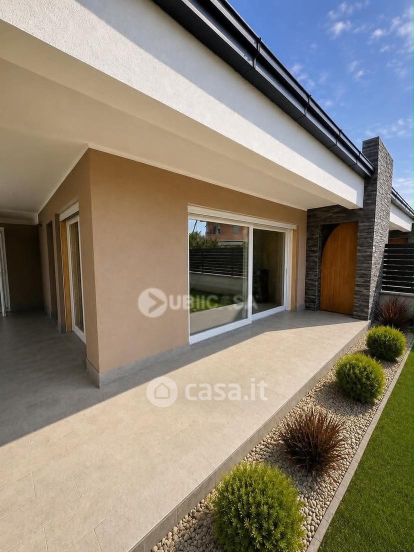 Villa in Via dei Garofani — foto 5 di 12
