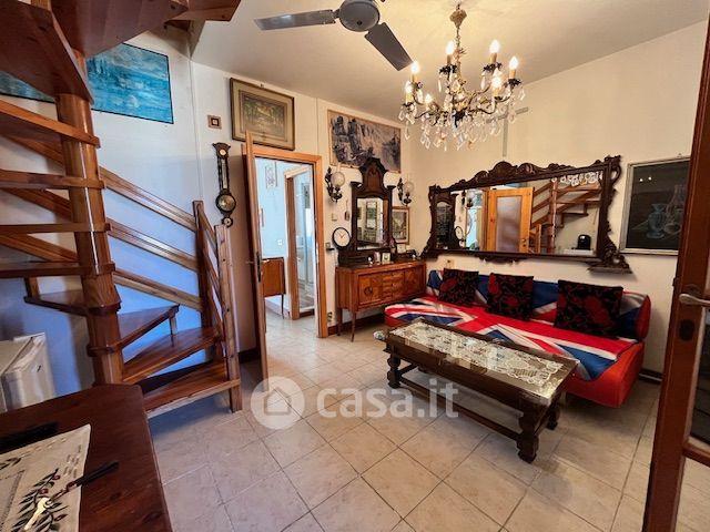 Trilocale in Lungomare Italia — foto 9 di 34