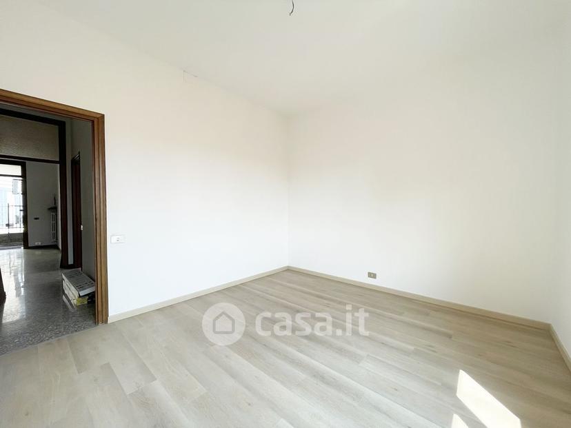 Quadrilocale in Via U. Foscolo 68