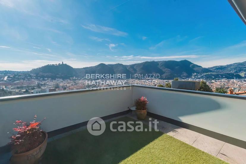 Villa in Via Per Brunate — foto 31 di 44