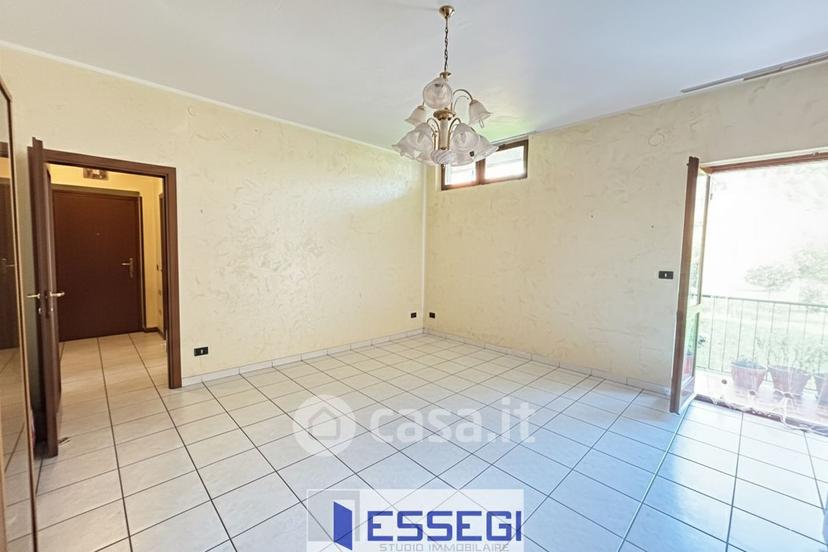 Quadrilocale in Via Cav. Attilio Porroni 10 — foto 14 di 27