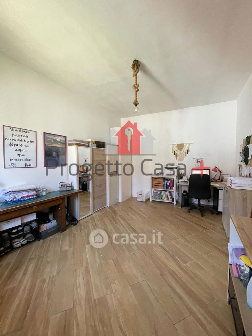Trilocale in Via Giuseppe Garibaldi — foto 14 di 69