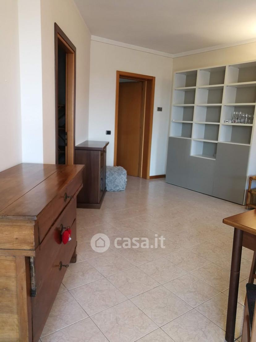 Stanza in Via Edoardo Ferravilla — foto 7 di 25