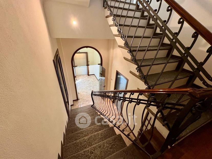 Villa in Via Vittorio Alfieri 2 — foto 64 di 78