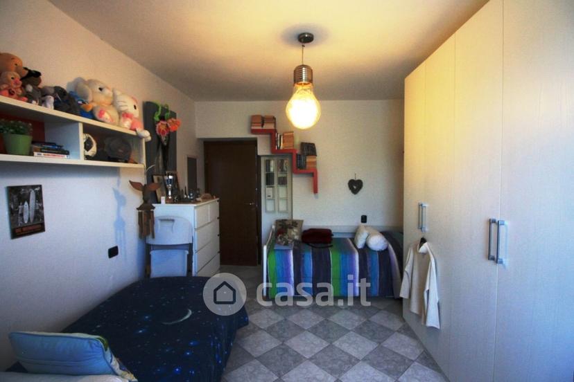 Trilocale in Via Europa Unita — foto 12 di 25