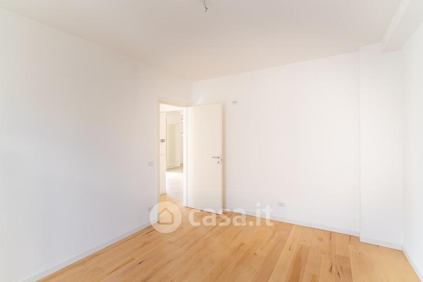 Quadrilocale in Via Edmondo de Amicis 50 a — foto 16 di 30