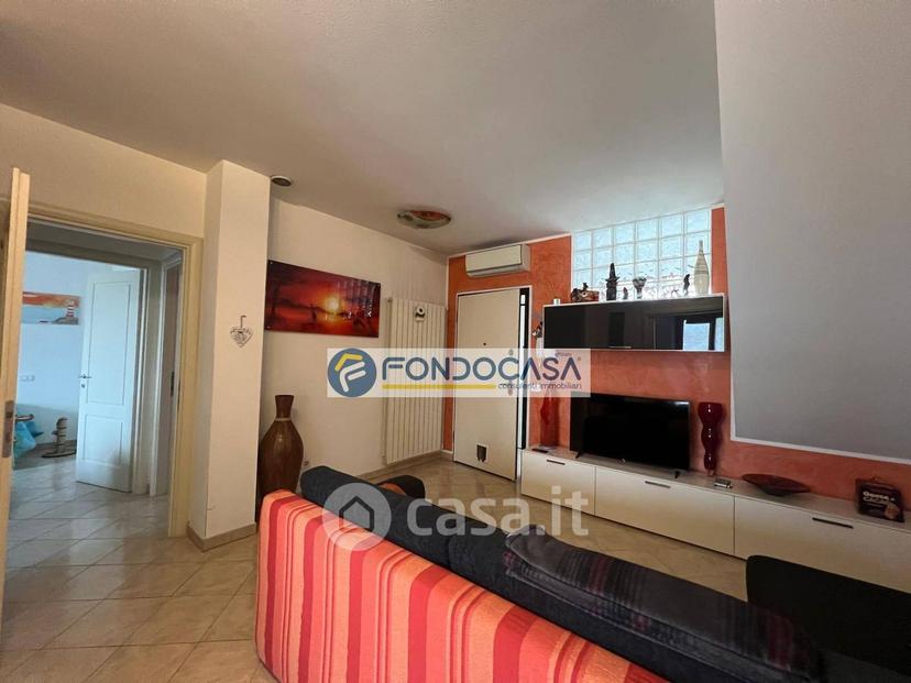 Appartamento in Via Martin Ferraro — foto 4 di 30