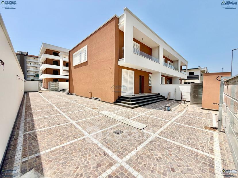 Villa in Via Francesco Saverio Nitti — foto 7 di 31