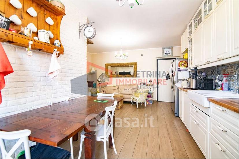 Trilocale in Via Eugenio Montale 23 B — foto 12 di 25