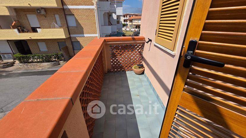 Trilocale in Corso del Tirreno 439 — foto 3 di 42