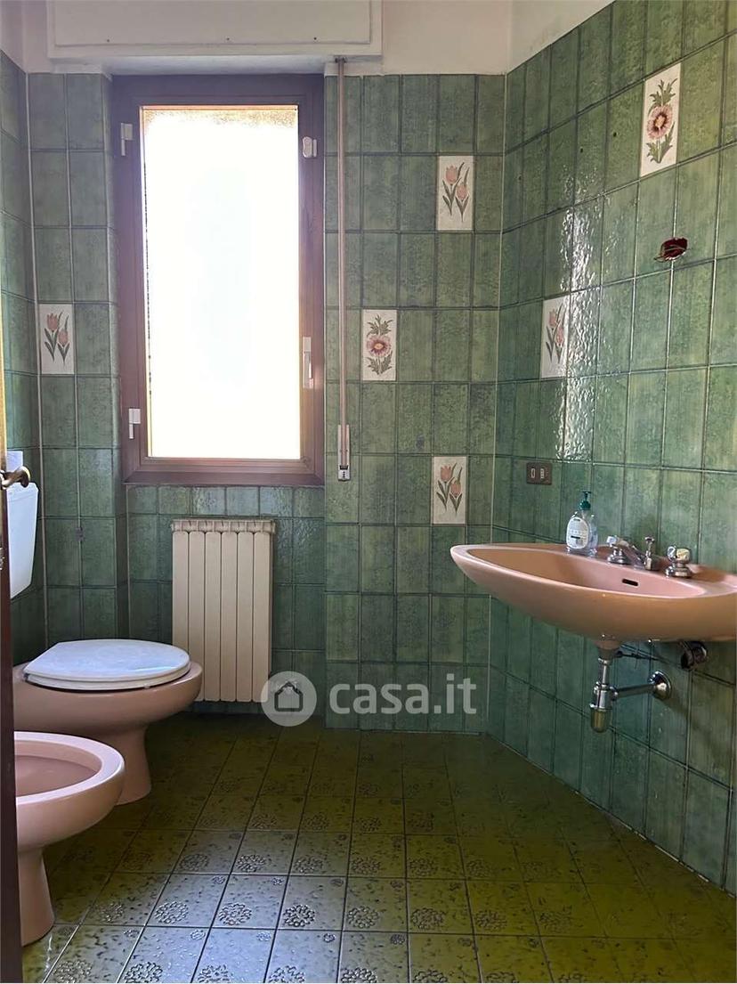Villa in Via degli Alpini 1 — foto 25 di 41