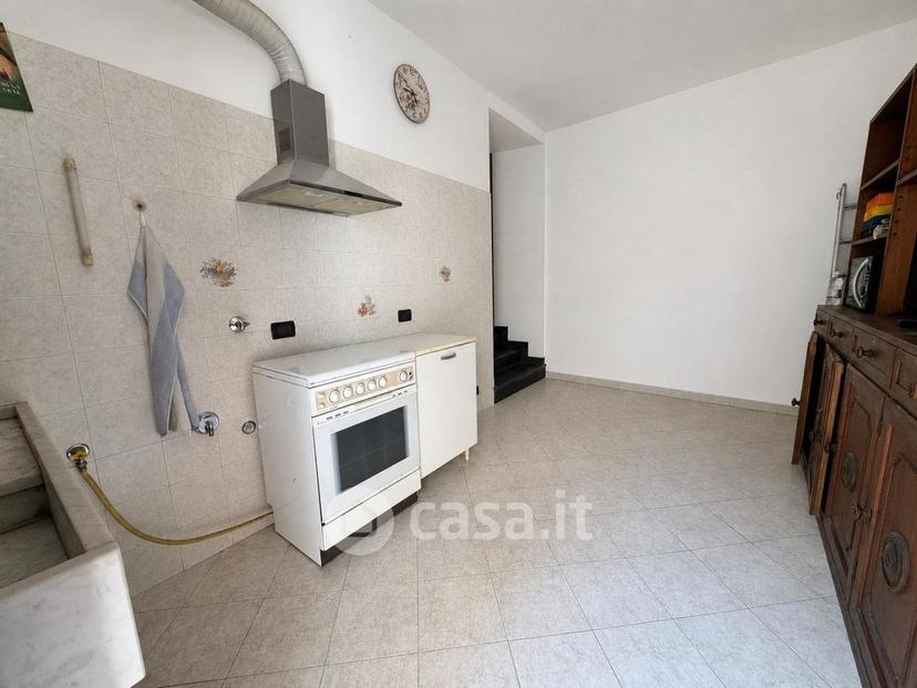 Trilocale in Via Santuario 63 — foto 14 di 28