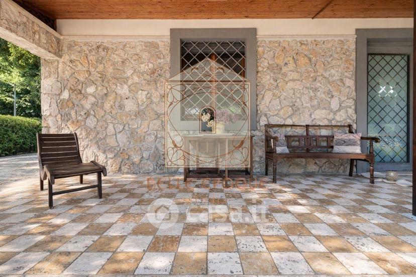 Villa in Via Lorenzo dei Medici 60 — foto 16 di 33