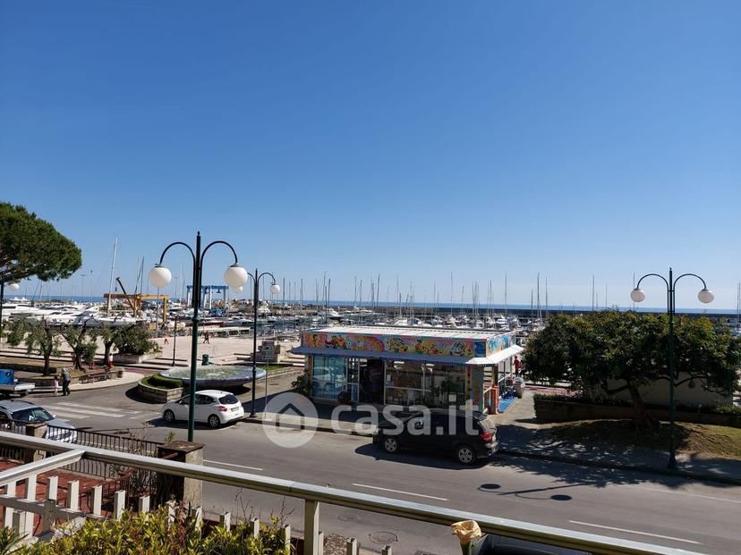 Quadrilocale in Corso Cristoforo Colombo 9 — foto 12 di 33