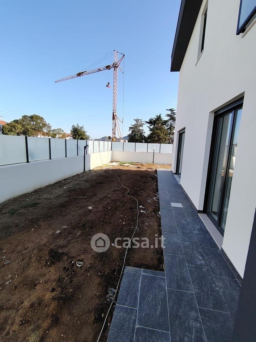 Villa in Via A. Peracchia — foto 10 di 20
