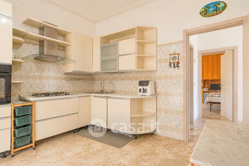 Villa in Via Tiziano 6 — foto 52 di 55