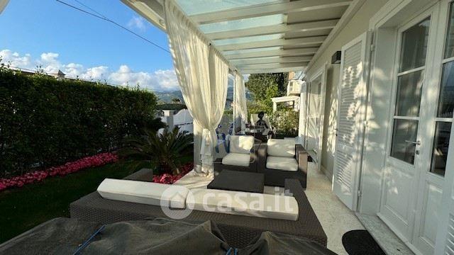 Villa in Via Leonardo da Vinci — foto 10 di 28