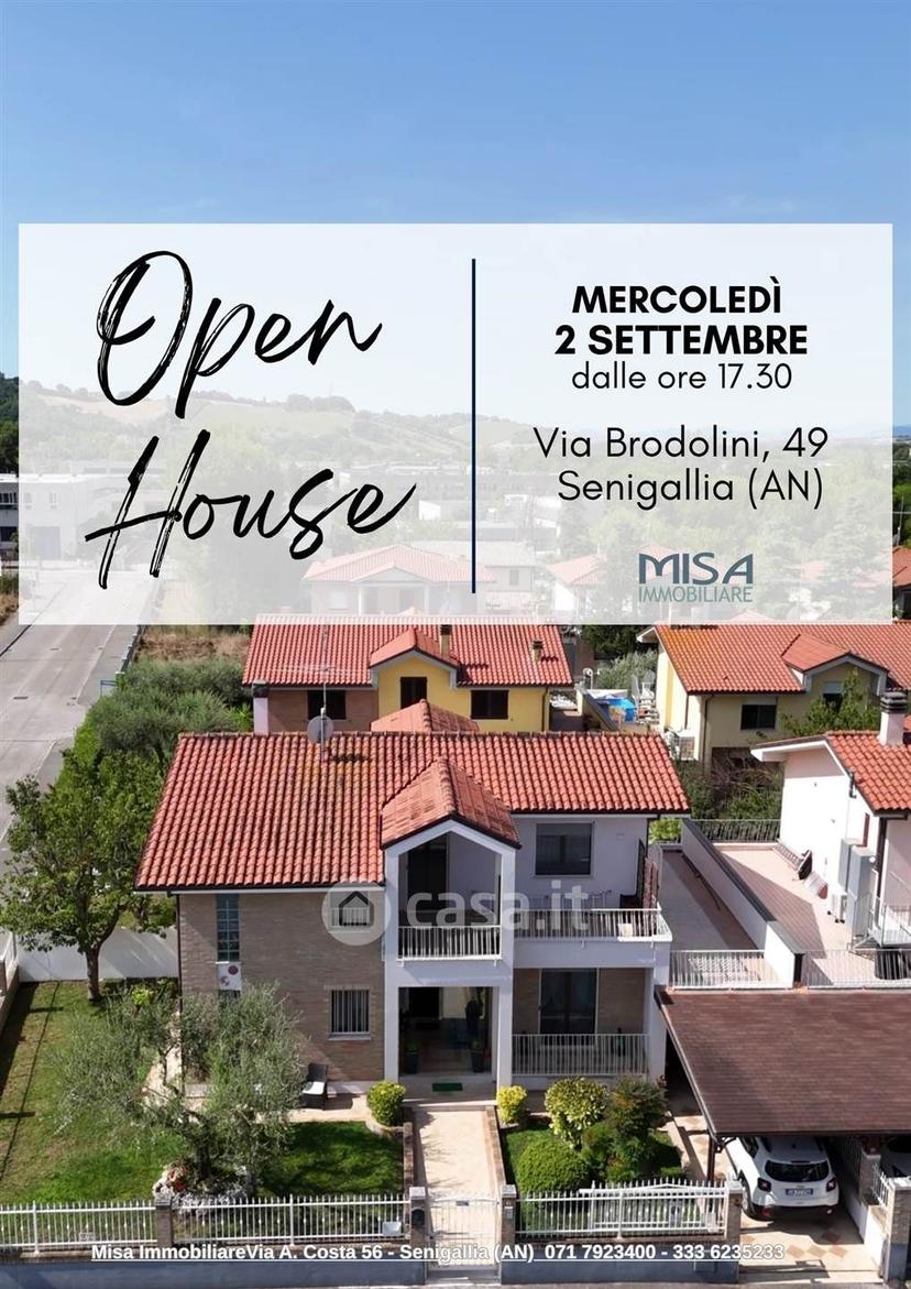 Villa in Via G. Brodolini 49 — foto 33 di 52