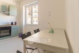 Stanza in Via Cavour 46