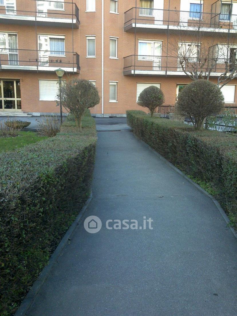Stanza in Via Isernia — foto 10 di 19