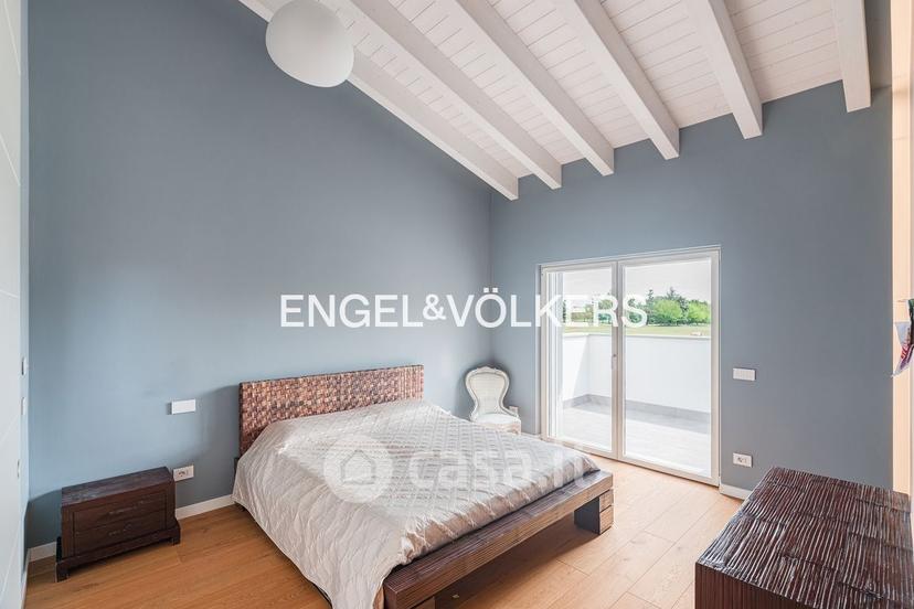 Villa in Via del Borgo 2 — foto 23 di 33
