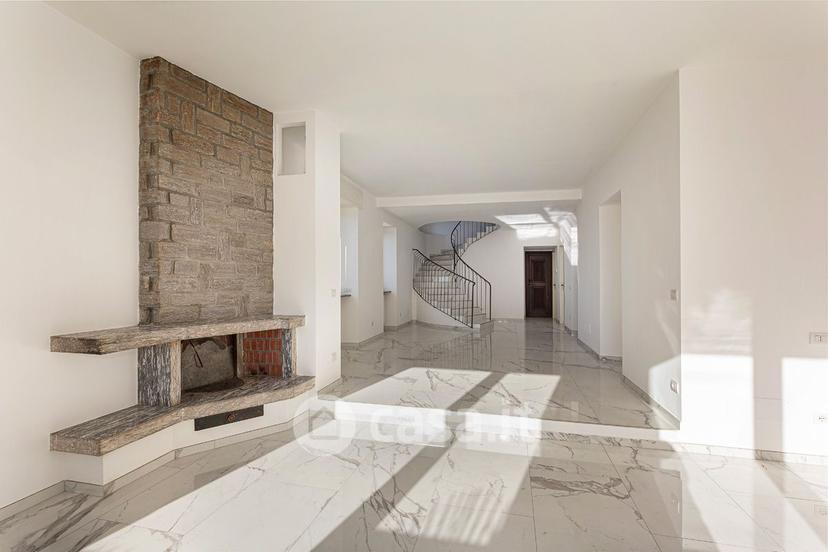 Villa in Via Angelo Cantoni 12 — foto 36 di 53