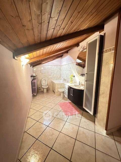 Villa in Via Sandro Pertini 21 — foto 3 di 83