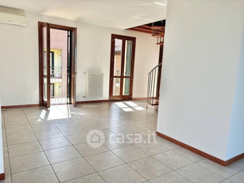 Trilocale in Via Caramatto 24 — foto 2 di 25