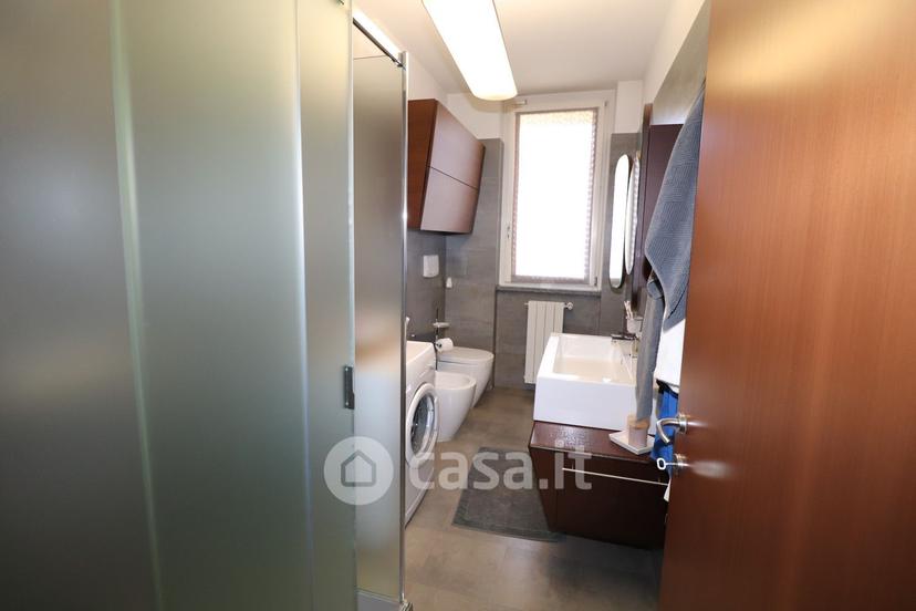 Trilocale in Via Silvio Pellico 18 — foto 9 di 35