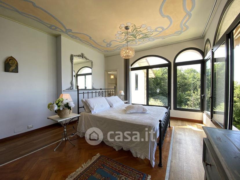 Villa in Castelnuovo — foto 20 di 72