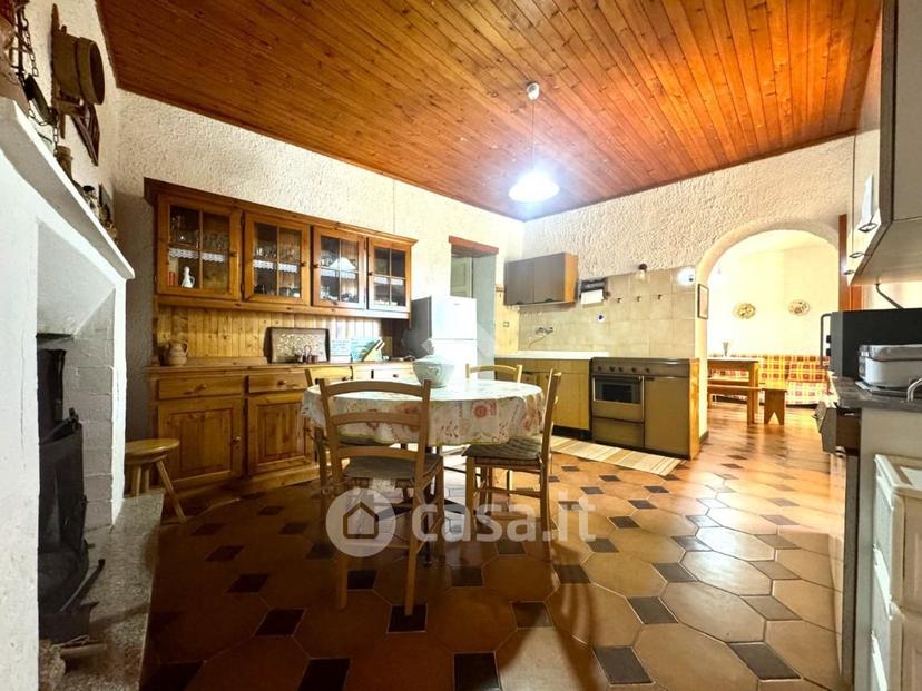 Trilocale in Via Mazzini 6 — foto 14 di 28