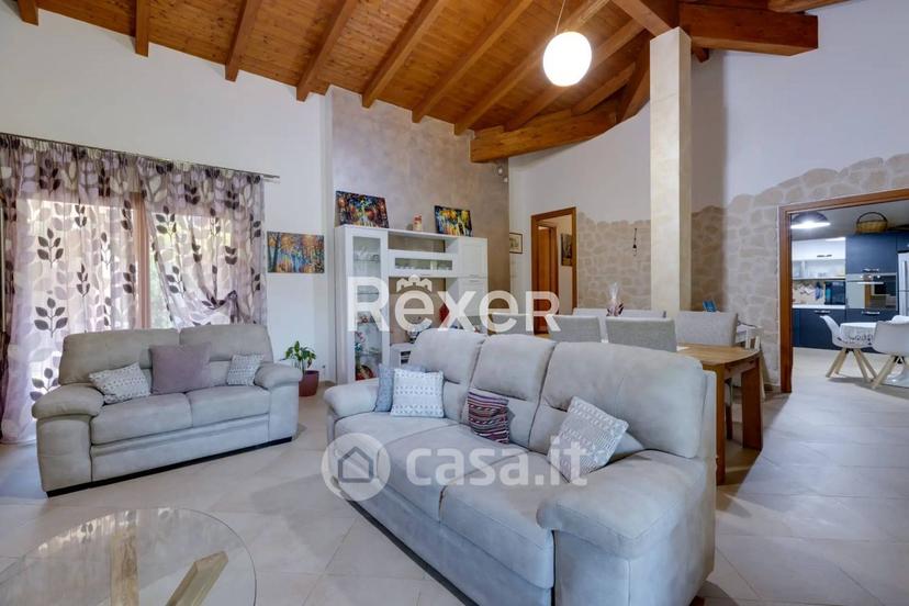Villa in Sp13 — foto 22 di 33